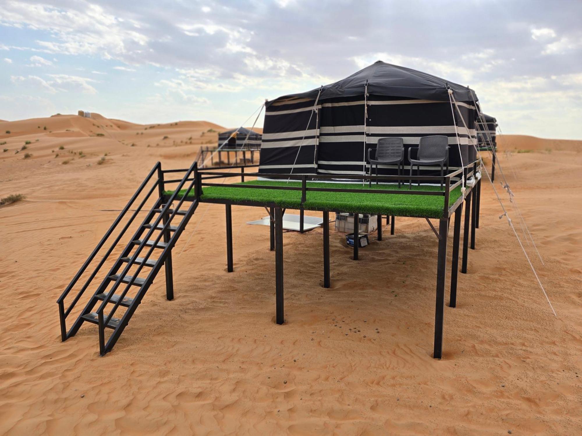 Готель Moon Light Luxury Camp Bidiya Екстер'єр фото